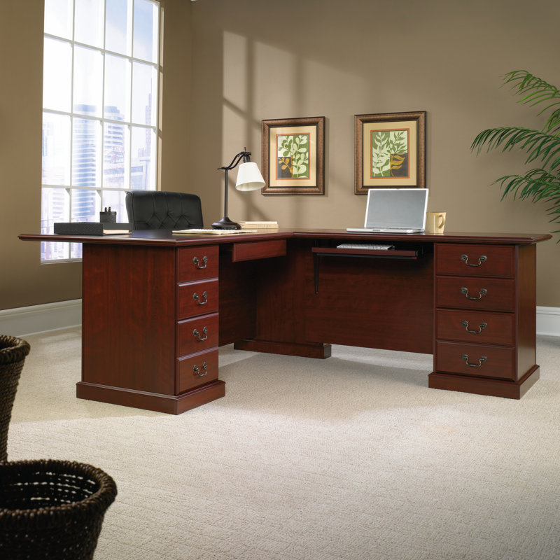Clintonville 4 Piece U Shape Executive Desk Office Set with Hutch